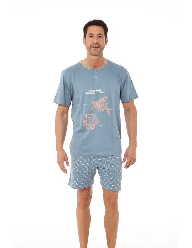 Pijama corto de verano para hombre. Detalle frontal.