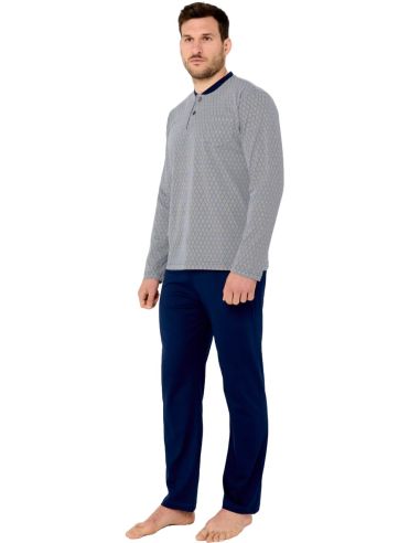 Pijama largo de punto 100% algodón para hombre. Detalle frontal.