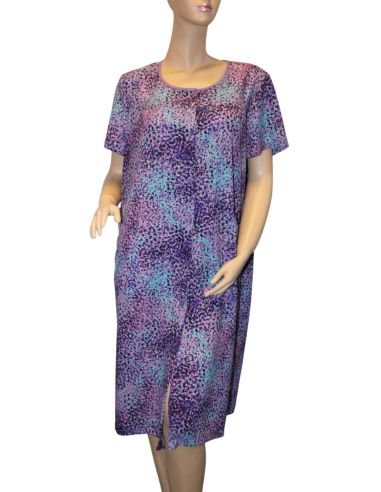 Vestido bambula manga corta estampado azules flores. Frontal