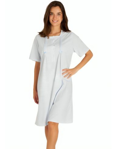 Camisón mujer de dormir para verano. Detalle frontal.