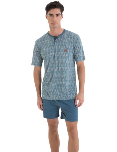 Pijama corto para hombre. Detalle frontal.