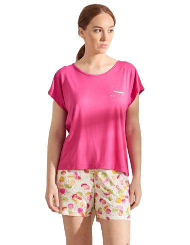 Pijama corto de verano para mujer.  Detalle frontal.