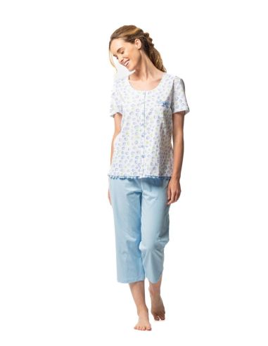 Pijama abierto de verano para mujer. Detalle frontal.