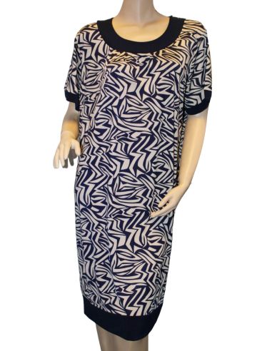 Vestido de verano para mujer. Detalle frontal.